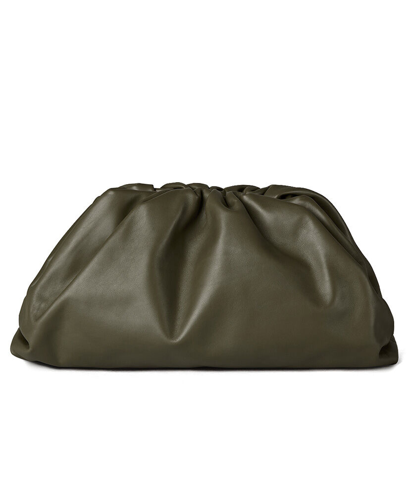 Bottega Veneta The Pouch In Buttern Calf Clutch Green